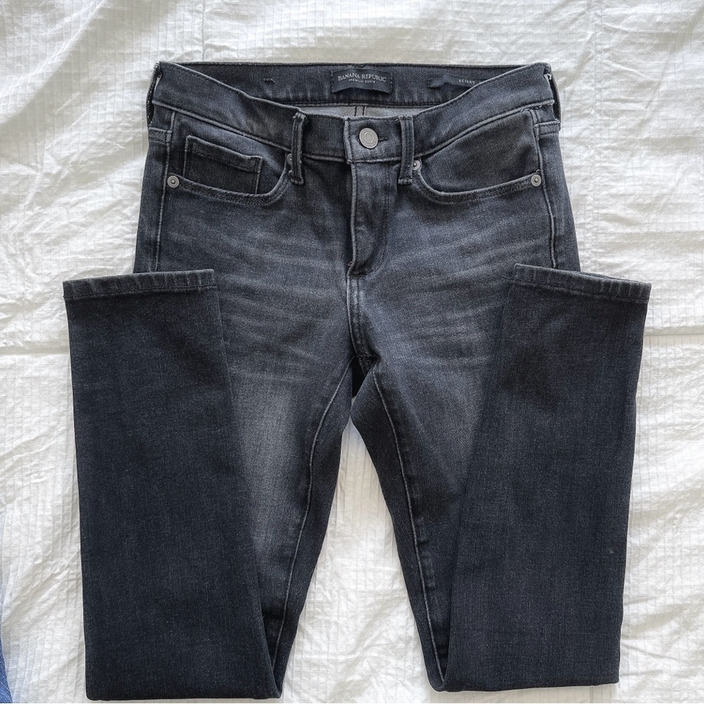Price is firm. Banana Republic Black Jeans. Excellent condition.